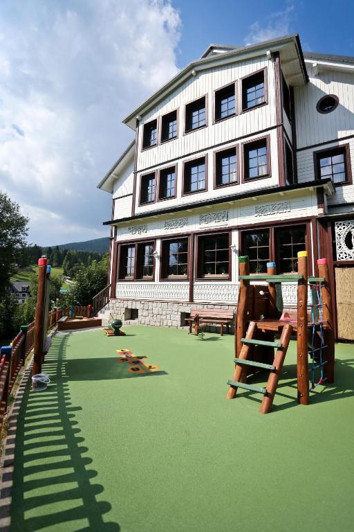 Hotel Start Špindlerŭv Mlýn المظهر الخارجي الصورة